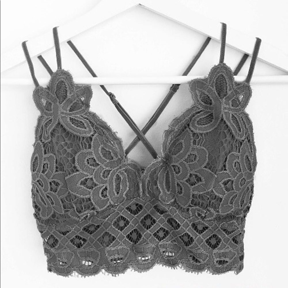 "CROCHET" in Charcoal